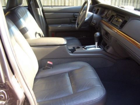 2004 Ford Crown Victoria - 2004 Ford Crown Victoria LX Sport (stock)