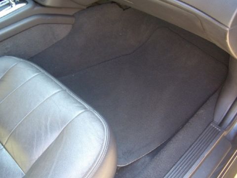 2004 Ford Crown Victoria - 2004 Ford Crown Victoria LX Sport (stock)