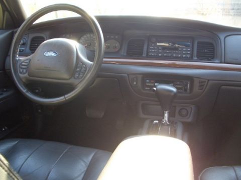 2004 Ford Crown Victoria - 2004 Ford Crown Victoria LX Sport (stock)