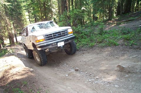 1996 Ford Bronco - Climbing a hill on trail to Ravens Roost. (7/13/2002)