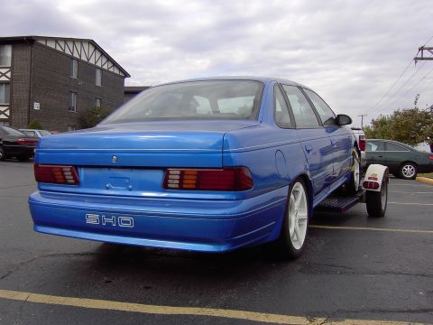 1991 Ford Taurus photo