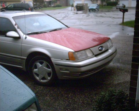 1989 Ford Taurus photo
