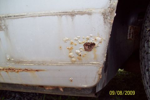 1900 Ford Wagon - '85 Grand Marquis right lower fender rot