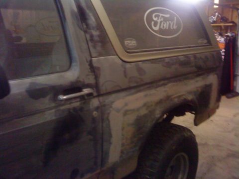 1995 Ford Bronco - another shot of the drivers side