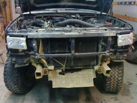 1995 Ford Bronco - bumper off