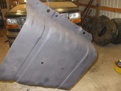 1995 Ford Bronco - gas tank skidplate painted with 2 coats of rust bullet and ruberized undercoating