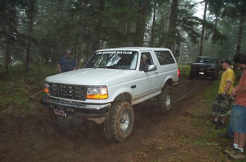 1996 Ford Bronco - Getting ready to go through the Firefox trail mud hole. (5/24/2003)