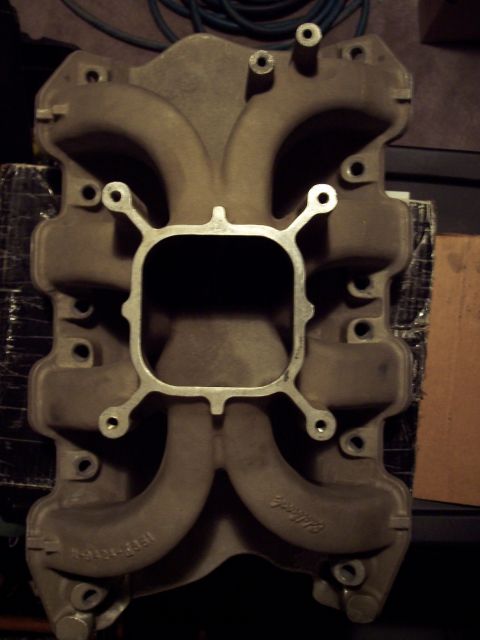 1971 Ford Mustang - This is an Edelbrock intake manifold, not a 1971 Ford Mustang part.