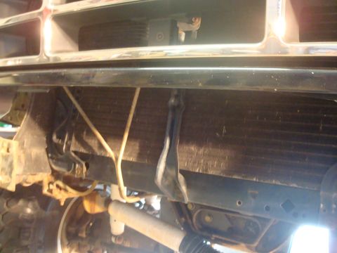 1995 Ford Bronco - Front view of the radiator and grille on a 1995 Ford Bronco.