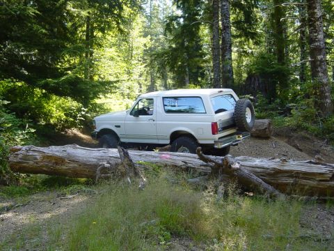 1996 Ford Bronco - Entering Fire Fox Trail.(8/11/2002)(By Tim Crase)