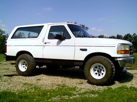 1995 Ford Bronco photo