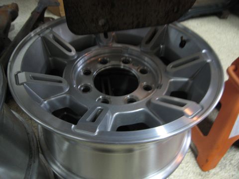 1986 Ford Bronco - A single aluminum wheel is shown, not a 1986 Ford Bronco.