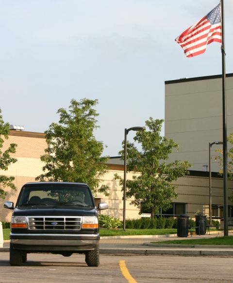 1995 Ford Bronco - New Tires