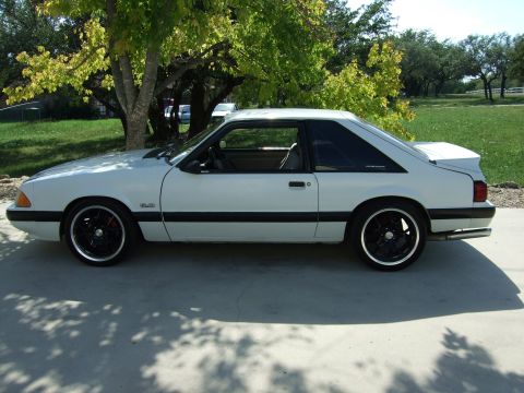1991 Ford Mustang photo