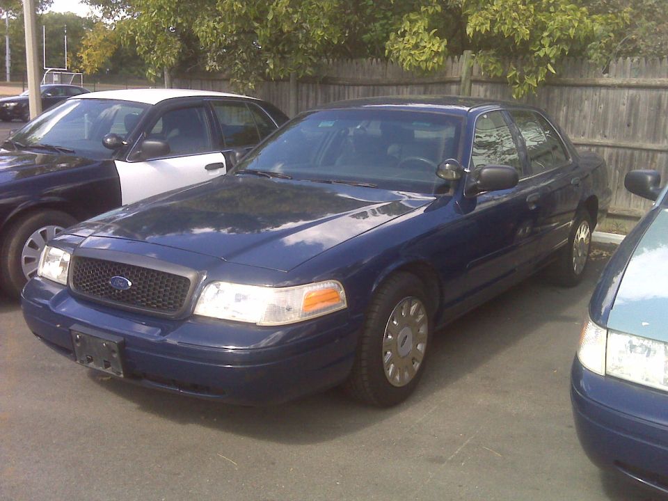 2003 Ford Crown Victoria “P71”