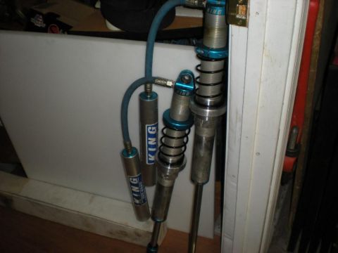Suzuki Samurai - Several King Off-Road Racing shocks are visible, some with blue reservoirs and springs.