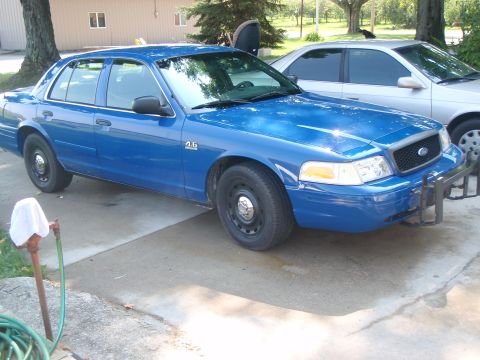 2005 Ford Crown Victoria photo