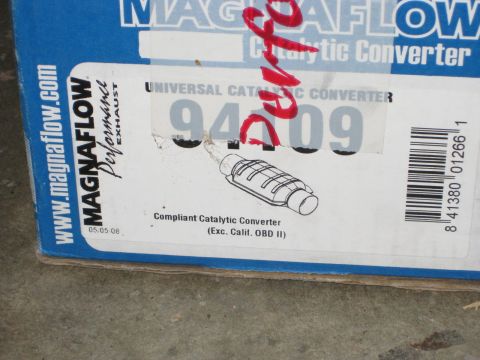 1995 Ford Bronco - This is a Magnaflow universal catalytic converter box, not a 1995 Ford Bronco.
