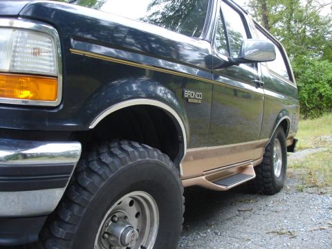 1995 Ford Bronco photo