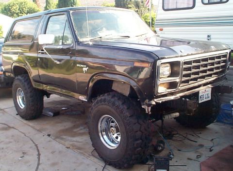 1981 Ford Bronco - Front Clip Installed!