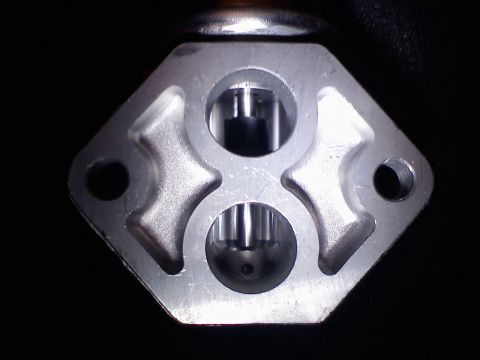 1996 Ford Bronco - Idler air control valve, new. notice there is no spring..... hmmmmm?