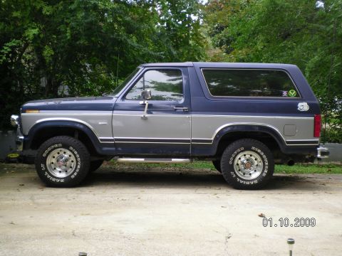1986 Ford Bronco photo
