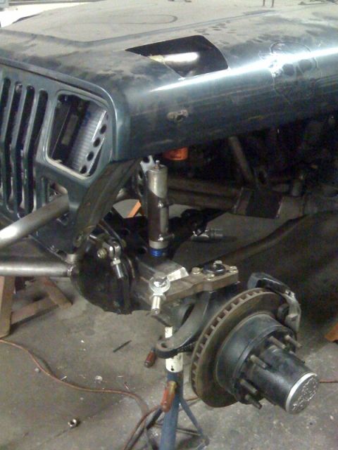 1994 Jeep YJ - Custom front axle and suspension work on a 1994 Jeep YJ build.