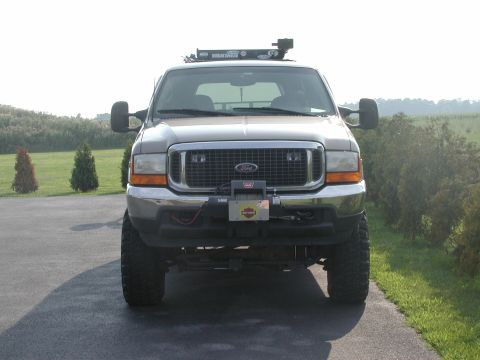 2000 Ford Excursion - This Ford Excursion is equipped with a winch and a roof-mounted cargo carrier.