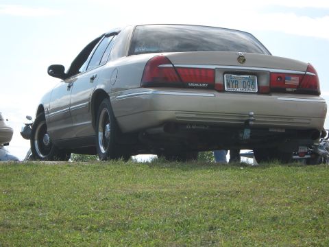 2000 Mercury Grand Marquis - Tan 2000 Mercury Grand Marquis seen from the rear, license plate WYR 096.