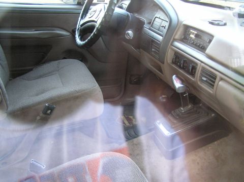 1993 Ford Bronco - B&M floor shifter