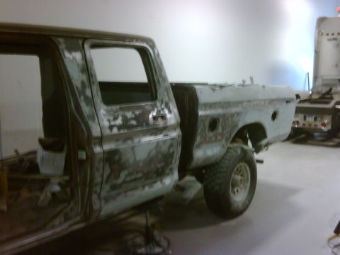 1979 Ford F-250 - This Ford F-250 Crewcab shows its body style from the mid-to-late 1970s, with doors and bed removed for repair.