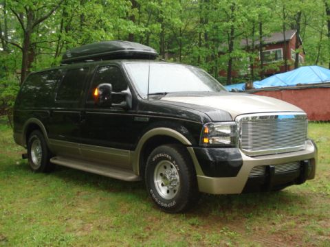 2000 Ford Excursion - in canada