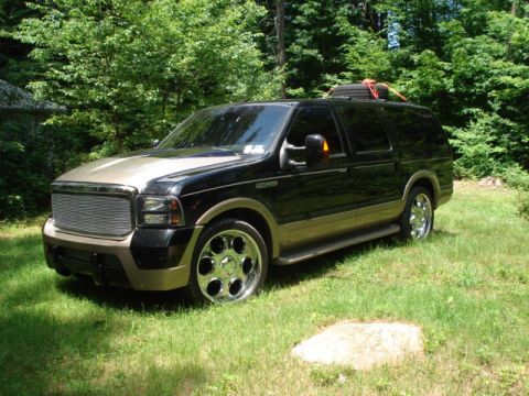 2000 Ford Excursion photo