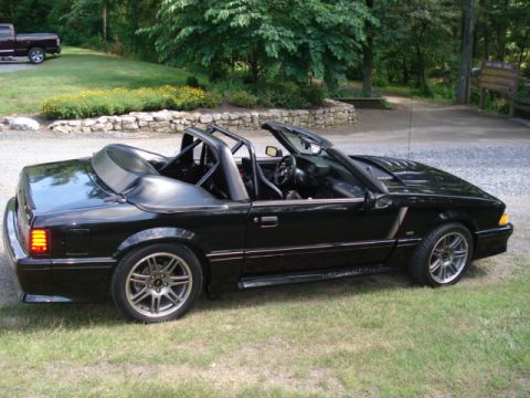 2000 Ford Excursion photo