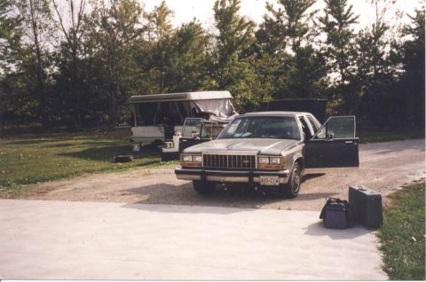 2003 Ford Crown Victoria photo