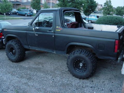 1983 Ford Bronco photo