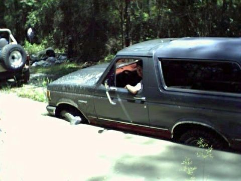 1991 Ford Bronco - Getting pulled away from the spare I picked up.