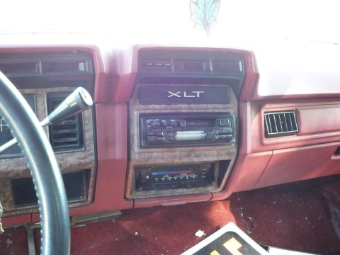 1988 Ford F-150 - Interior view of a 1988 Ford F-150 XLT, showing the dashboard and center console.