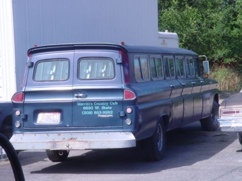1979 Ford Bronco - 8 door 'burb.
