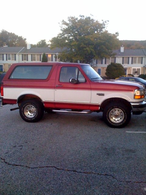 1995 Ford Bronco - Passenger side