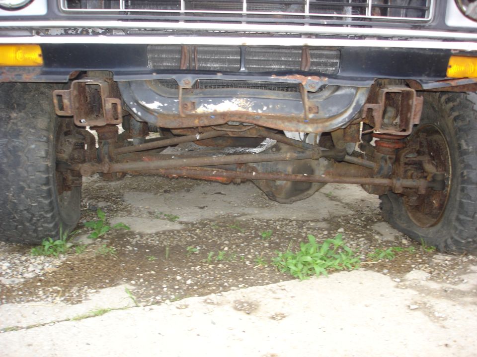 1978 Ford E250 front axle and suspension