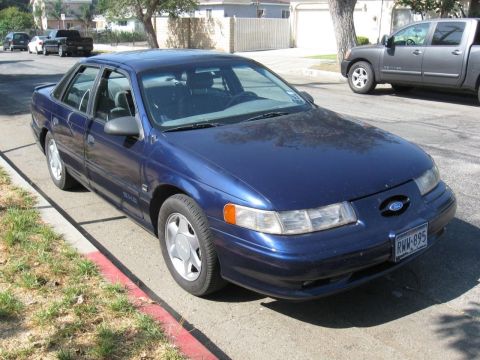 1992 Ford Taurus photo