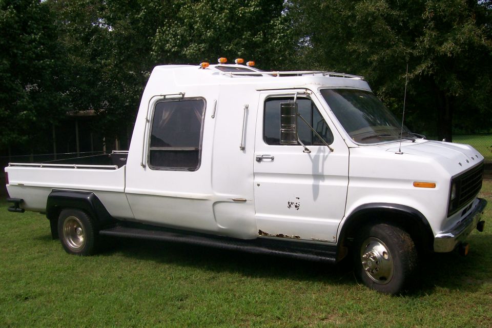 1982 Ford E350 “Vanchero”