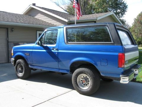 1992 Ford Bronco - painted