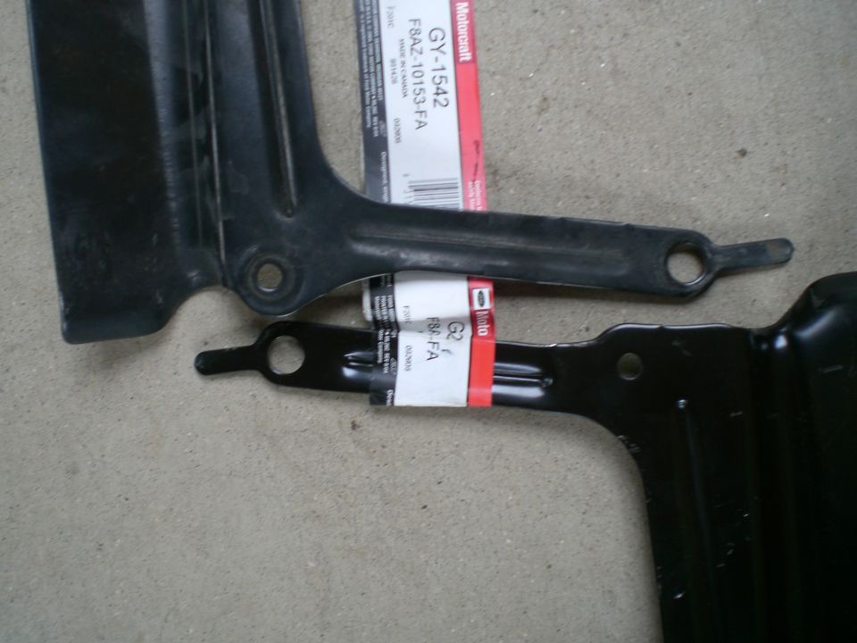 plastic versus aluminum crossover 2000 4g alternator brackets new is aluminum