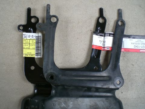 2000 Mercury Grand Marquis - plastic versus aluminum crossover 2000 4g alternator brackets new is aluminum