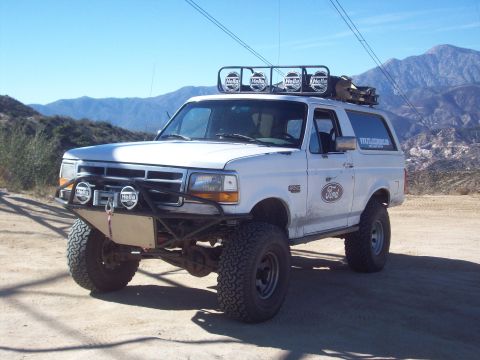 1995 Ford Bronco - This modified 1995 Ford Bronco is ready for off-road adventure, equipped with a winch and extra lighting.