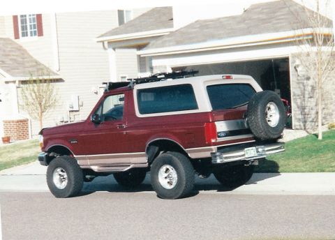 1996 Ford Bronco - all shined up