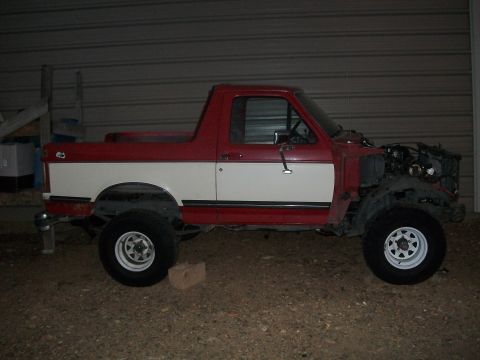 1995 Ford Bronco - Donor bronco. 1989 Bronco that I'm parting out.