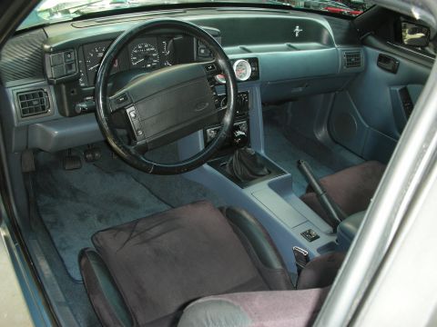 1990 Ford Mustang photo